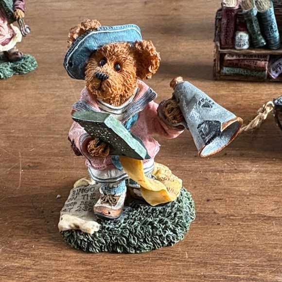 *continued* - Picture 13 of 16